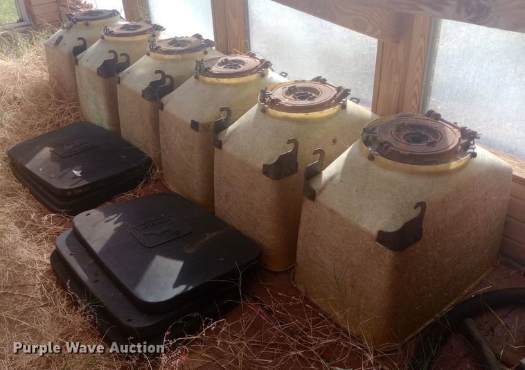 image for item EN8641 John Deere 7000 no-till planter