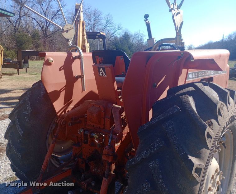 image for item EN8642 Allis-Chalmers 160 tractor