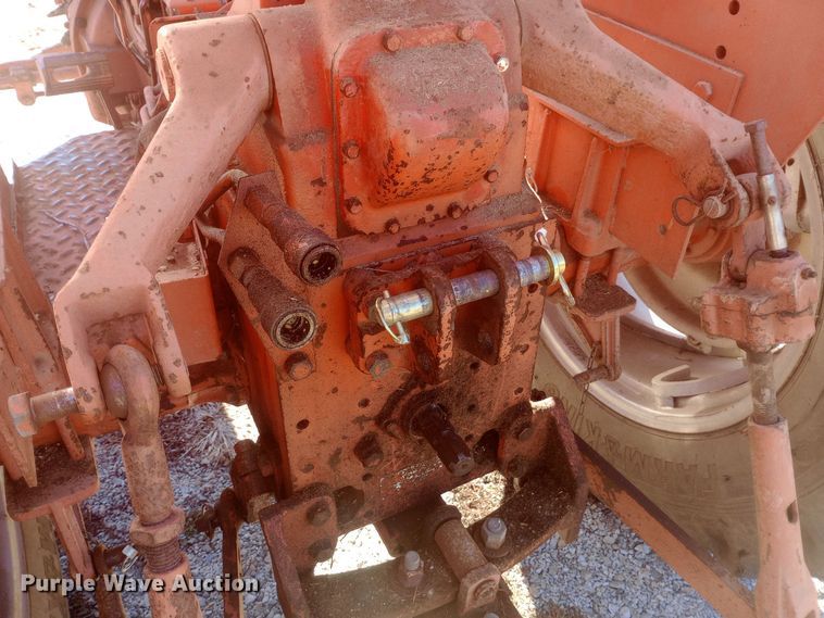 image for item EN8642 Allis-Chalmers 160 tractor