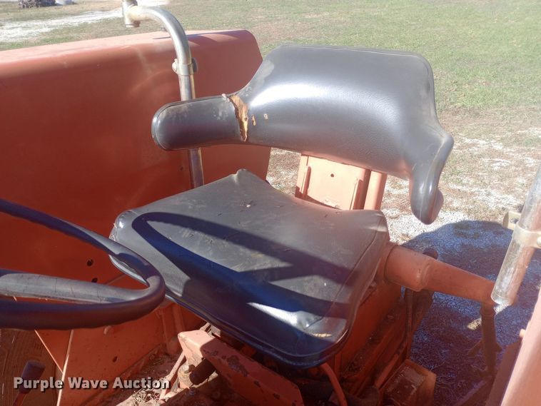 image for item EN8642 Allis-Chalmers 160 tractor