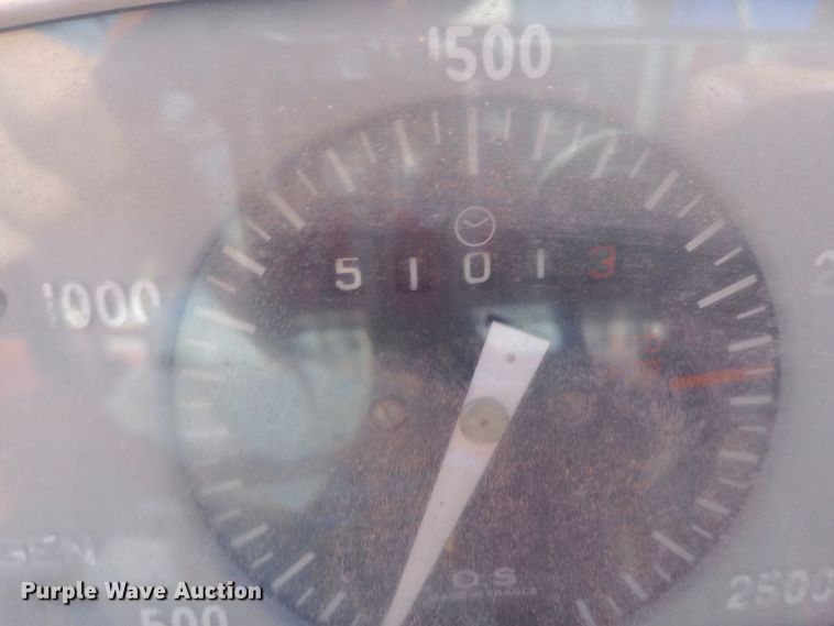 image for item EN8642 Allis-Chalmers 160 tractor