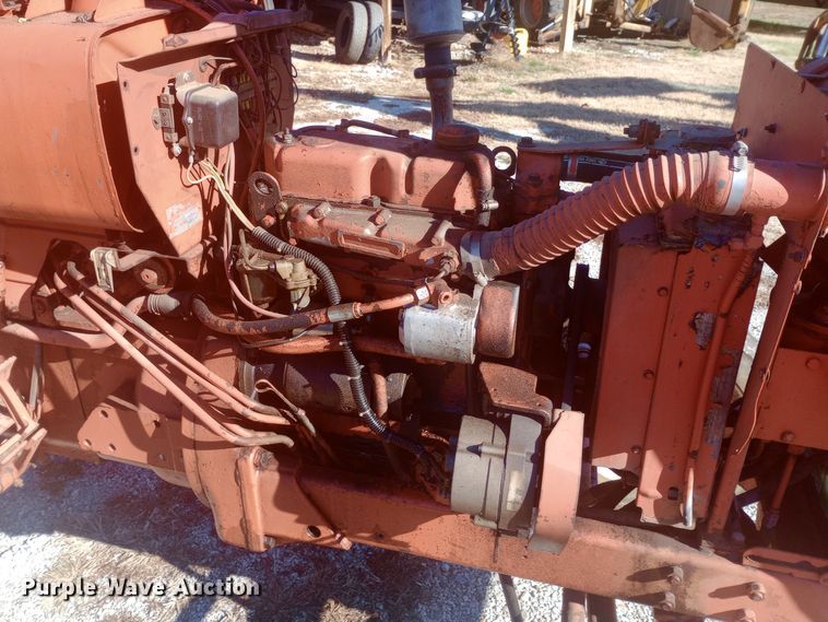 image for item EN8642 Allis-Chalmers 160 tractor