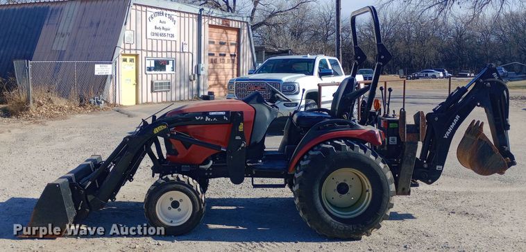 image for item EN8673 2017 Yanmar SA24 MFWD tractor