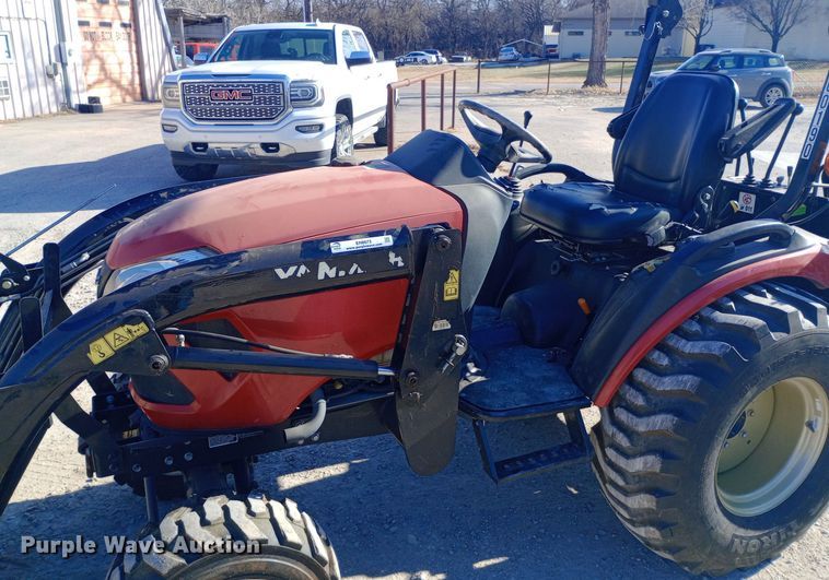 image for item EN8673 2017 Yanmar SA24 MFWD tractor