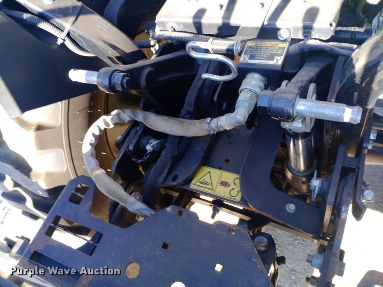 image for item EN8673 2017 Yanmar SA24 MFWD tractor