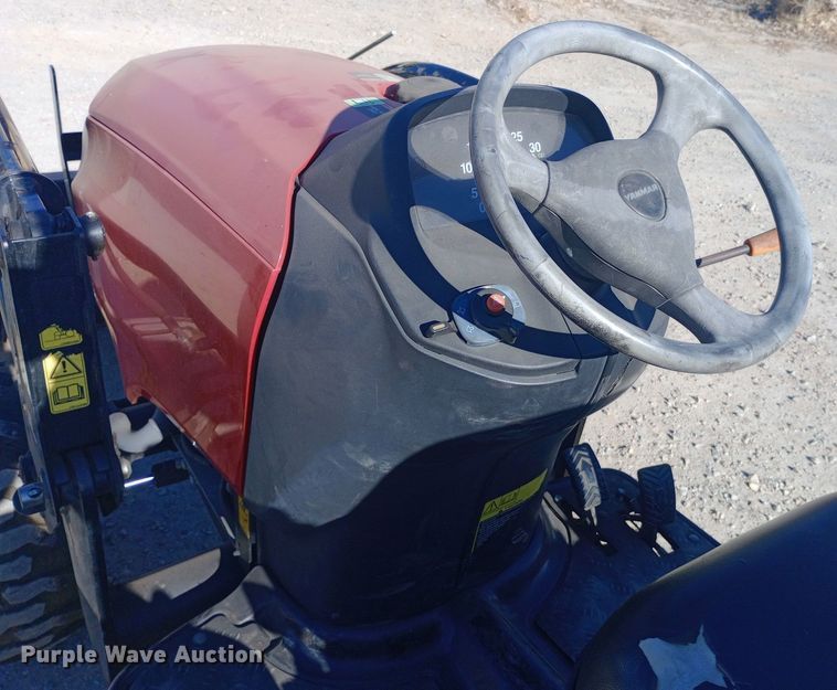 image for item EN8673 2017 Yanmar SA24 MFWD tractor