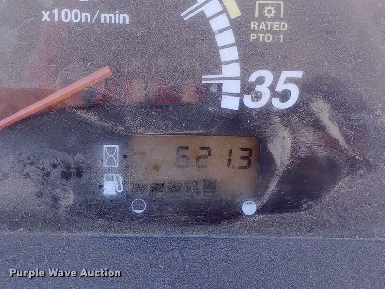 image for item EN8673 2017 Yanmar SA24 MFWD tractor