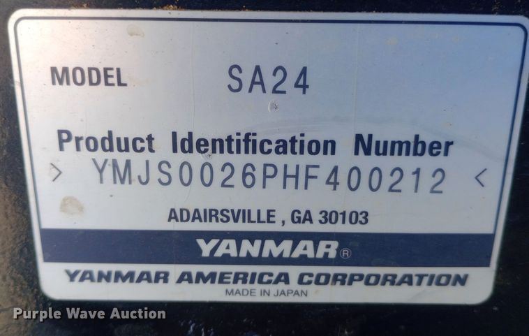 image for item EN8673 2017 Yanmar SA24 MFWD tractor