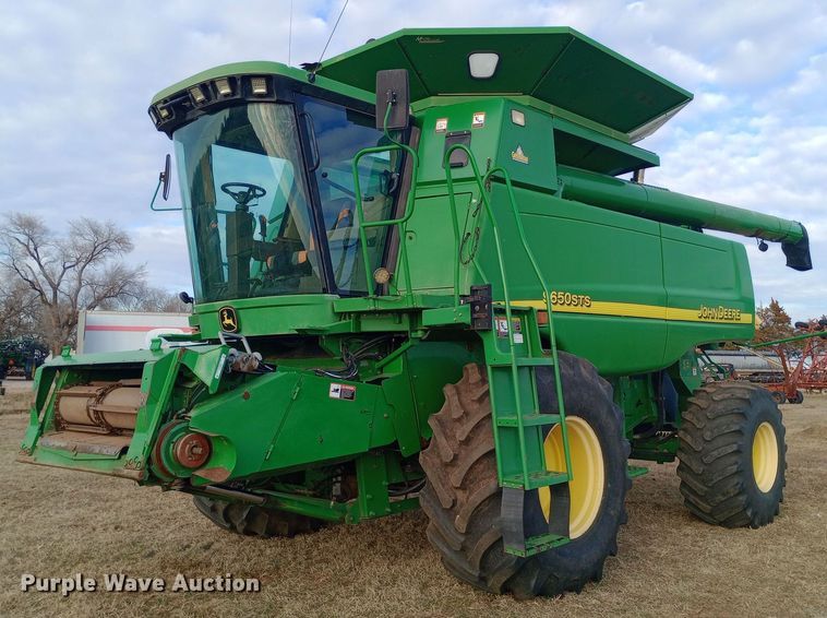 image for item EN8675 2002 John Deere 9650STS RWA combine