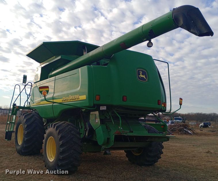 image for item EN8675 2002 John Deere 9650STS RWA combine