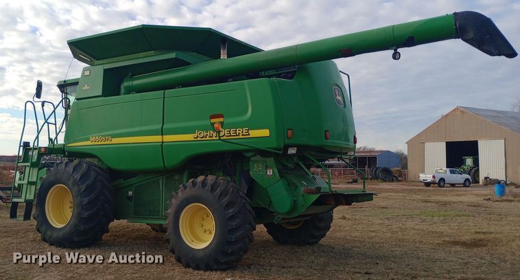 image for item EN8675 2002 John Deere 9650STS RWA combine