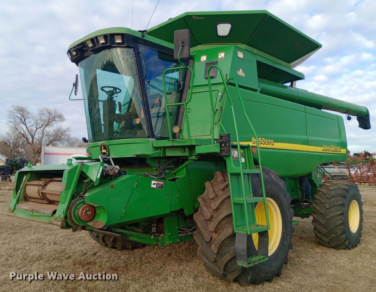 image for item EN8675 2002 John Deere 9650STS RWA combine