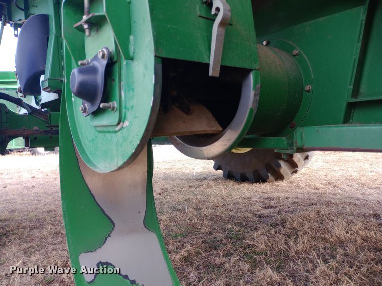 image for item EN8675 2002 John Deere 9650STS RWA combine