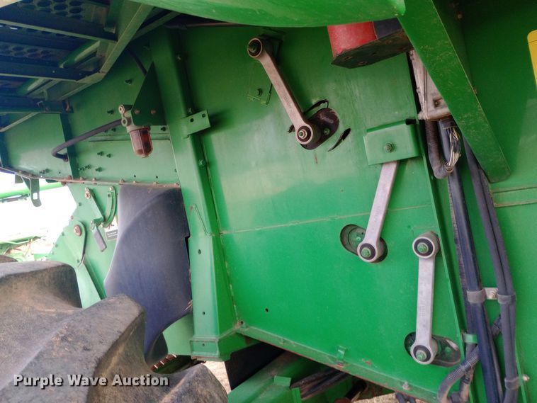 image for item EN8675 2002 John Deere 9650STS RWA combine