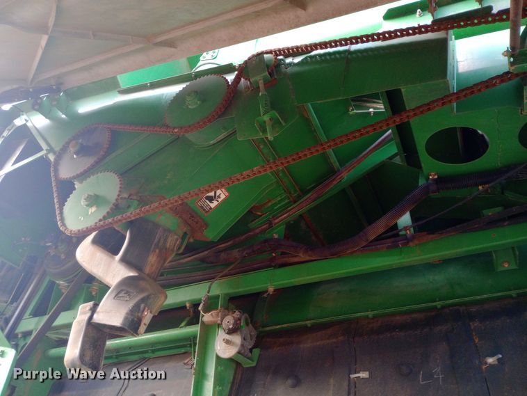 image for item EN8675 2002 John Deere 9650STS RWA combine