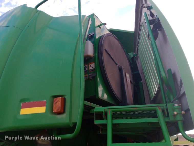 image for item EN8675 2002 John Deere 9650STS RWA combine