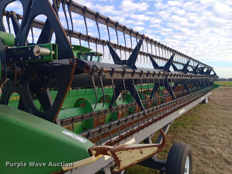 image for item EN8676 2011 John Deere HydraFlex 635F flex head