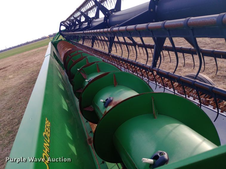 image for item EN8676 2011 John Deere HydraFlex 635F flex head