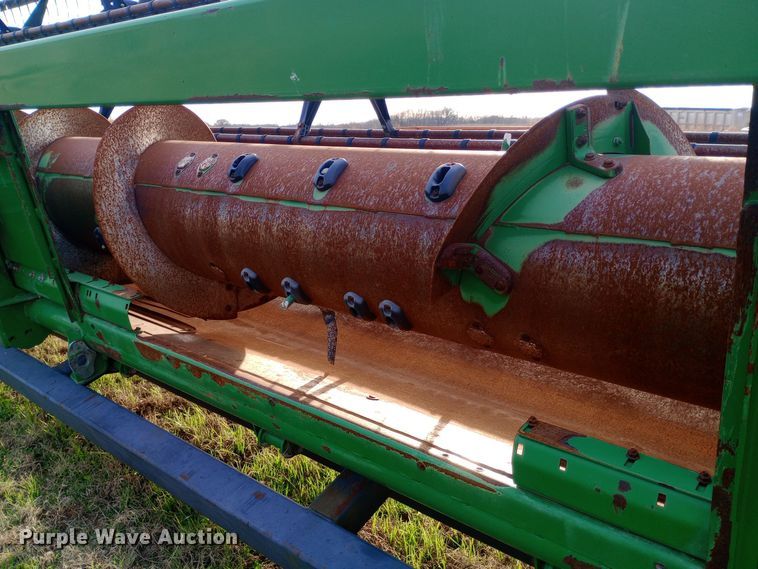 image for item EN8676 2011 John Deere HydraFlex 635F flex head