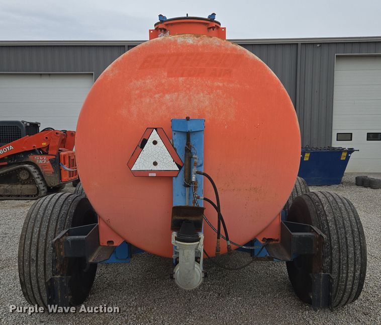 image for item EQ3892 Top-Air  Better-Bilt 2600 liquid manure spreader
