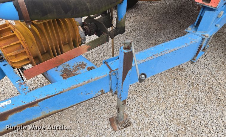 image for item EQ3892 Top-Air  Better-Bilt 2600 liquid manure spreader