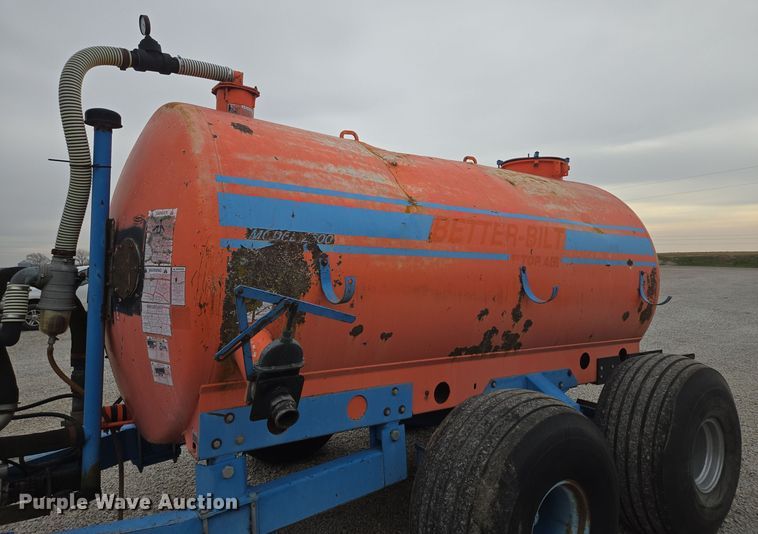 image for item EQ3892 Top-Air  Better-Bilt 2600 liquid manure spreader