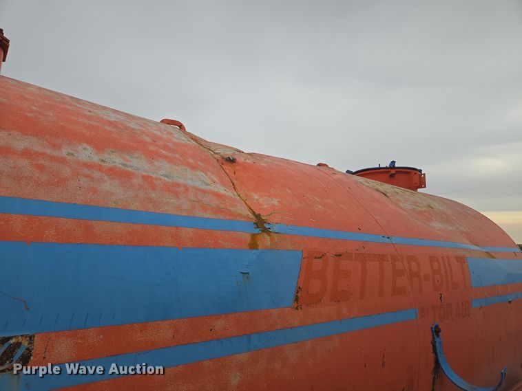 image for item EQ3892 Top-Air  Better-Bilt 2600 liquid manure spreader