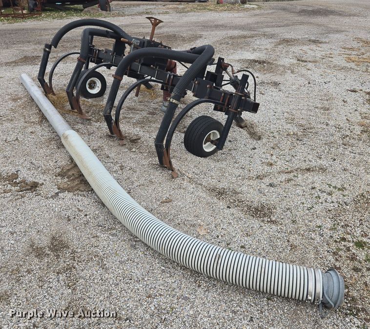 image for item EQ3892 Top-Air  Better-Bilt 2600 liquid manure spreader