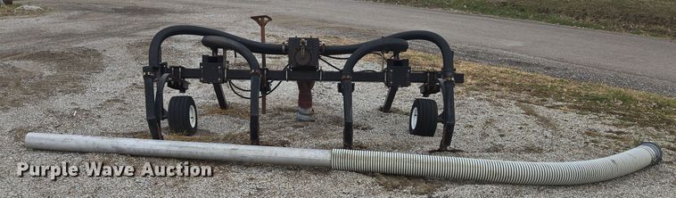 image for item EQ3892 Top-Air  Better-Bilt 2600 liquid manure spreader