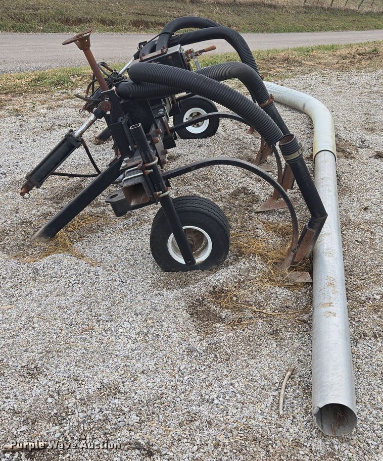 image for item EQ3892 Top-Air  Better-Bilt 2600 liquid manure spreader