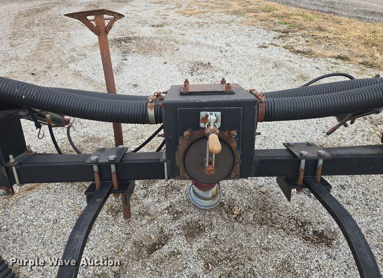 image for item EQ3892 Top-Air  Better-Bilt 2600 liquid manure spreader