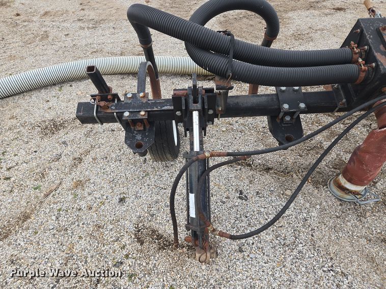 image for item EQ3892 Top-Air  Better-Bilt 2600 liquid manure spreader