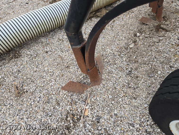 image for item EQ3892 Top-Air  Better-Bilt 2600 liquid manure spreader