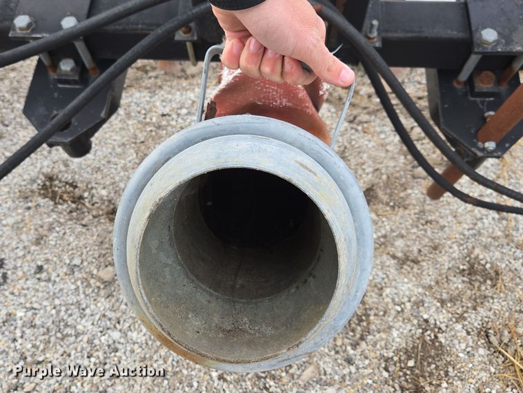 image for item EQ3892 Top-Air  Better-Bilt 2600 liquid manure spreader