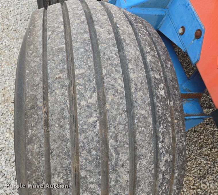 image for item EQ3892 Top-Air  Better-Bilt 2600 liquid manure spreader