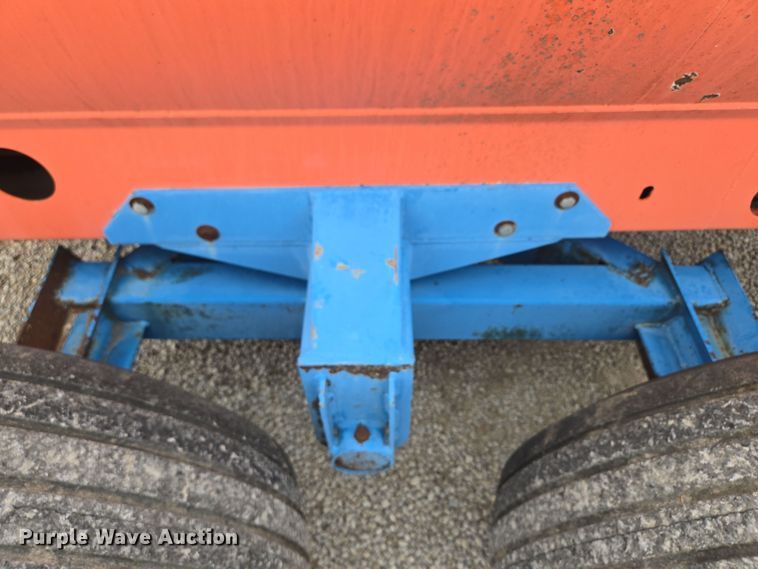 image for item EQ3892 Top-Air  Better-Bilt 2600 liquid manure spreader