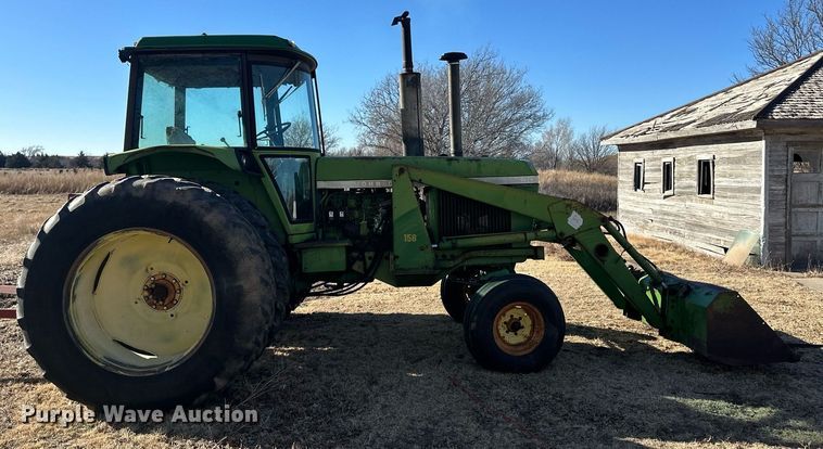 image for item ER8564 1975 John Deere 4430H tractor