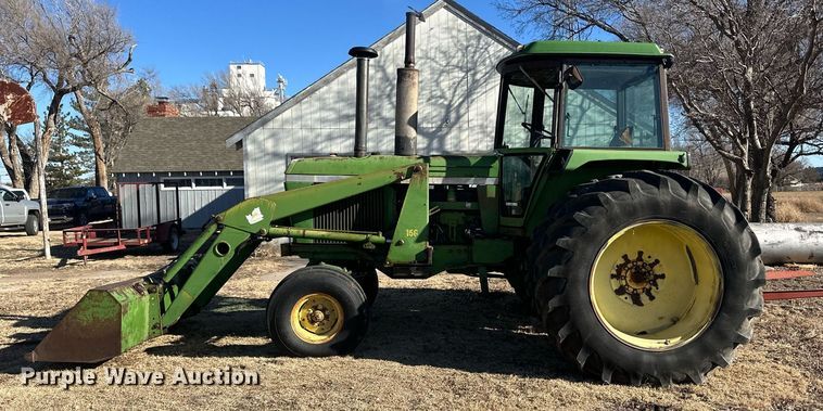 image for item ER8564 1975 John Deere 4430H tractor