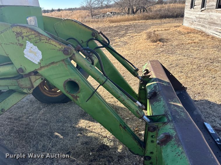 image for item ER8564 1975 John Deere 4430H tractor