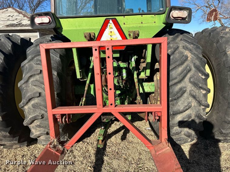 image for item ER8564 1975 John Deere 4430H tractor