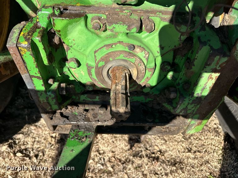 image for item ER8564 1975 John Deere 4430H tractor