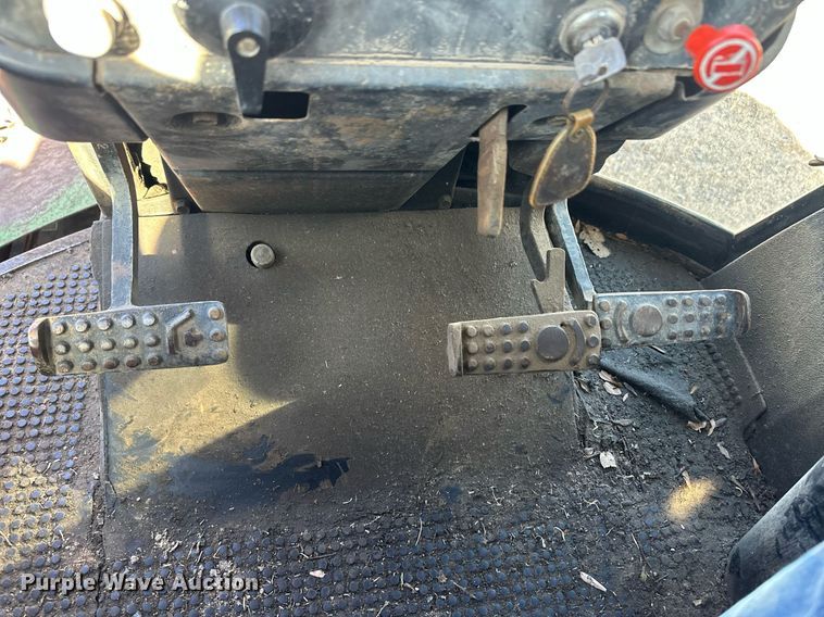 image for item ER8564 1975 John Deere 4430H tractor