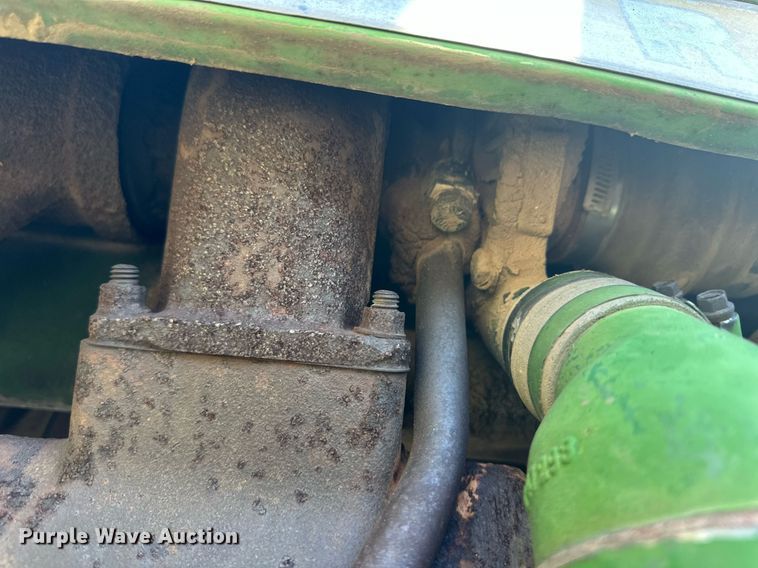 image for item ER8564 1975 John Deere 4430H tractor