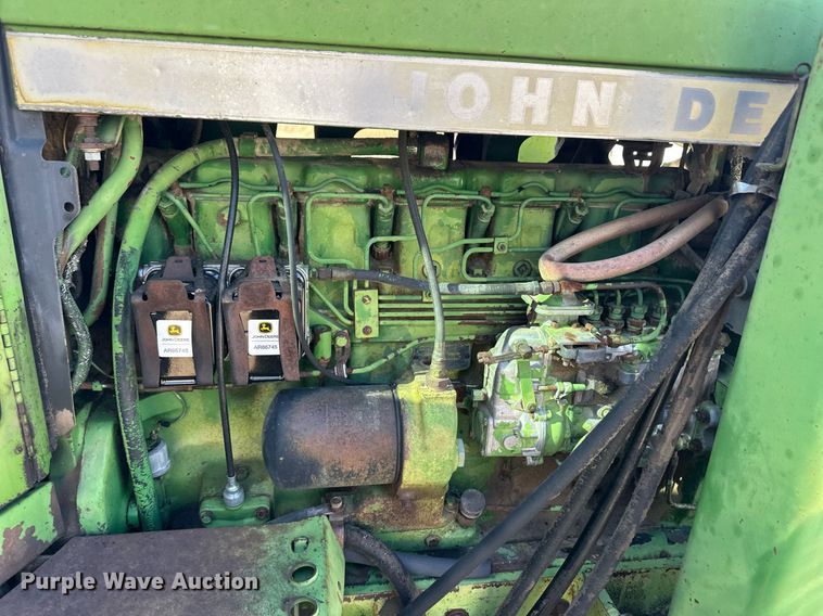 image for item ER8564 1975 John Deere 4430H tractor