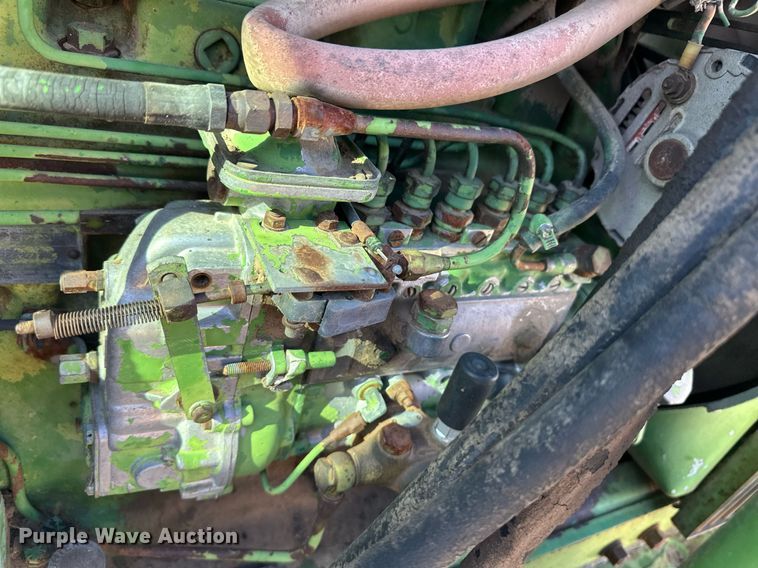 image for item ER8564 1975 John Deere 4430H tractor