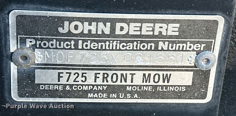 image for item ER8566 1995 John Deere F725 lawn mower
