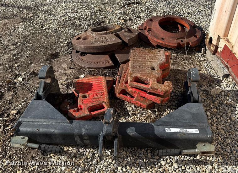 image for item LH9382 Tractor attachments