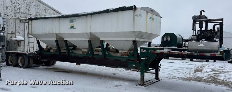 image for item OG9742 2012 Behnke Enterprises DDT24-42 fertilizer delivery trailer