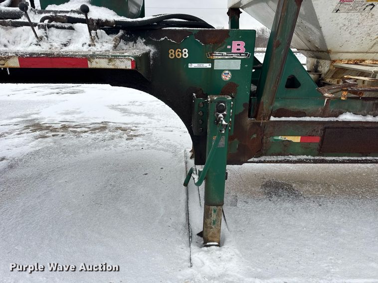 image for item OG9742 2012 Behnke Enterprises DDT24-42 fertilizer delivery trailer