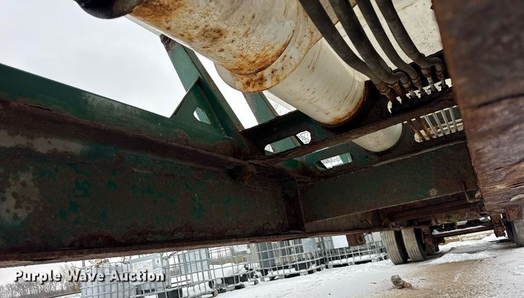 image for item OG9742 2012 Behnke Enterprises DDT24-42 fertilizer delivery trailer